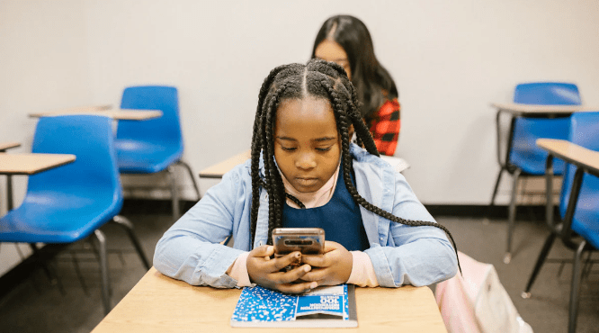 Códigos QR nas escolas: revolucionando a coleta de informações